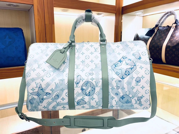 ルイヴィトンバッグ背面デザイン